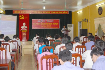 Huyện Lâm Bình tổ chức Hội thi báo cáo viên giỏi năm 2013