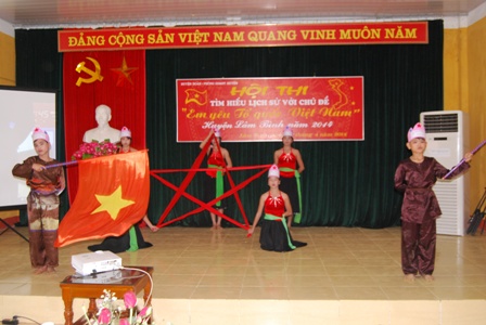 Huyện Lâm Bình tổ chức Hội thi tìm hiểu lịch sử với chủ đề  “Em yêu Tổ quốc Việt Nam” năm 2014.