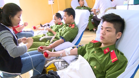 Tuổi trẻ huyện Lâm Bình tham gia Hiến máu tình nguyện năm 2018