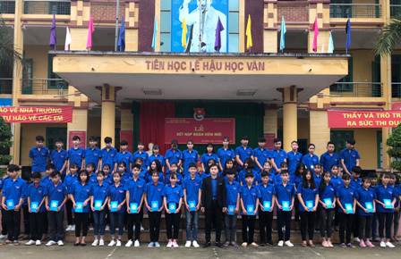 Trường THPT Lâm Bình tổ chức lễ kết nạp đoàn viên mới