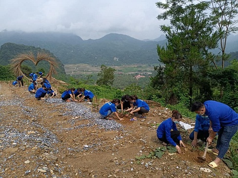 Tuổi trẻ huyện Lâm Bình ra quân Chiến dịch Thanh niên tình nguyện hè năm 2021