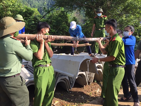 Chiến dịch Tình nguyện Hành quân xanh tổ chức các hoạt động ngày cao điểm chung tay xây dựng nông thôn mới